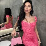 Эскорт-модель