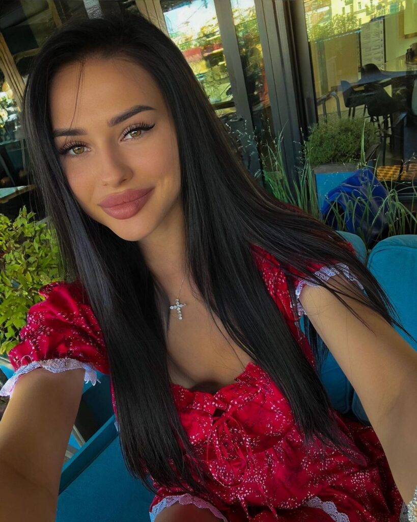 Девушка эскорт