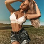 Девушка на час