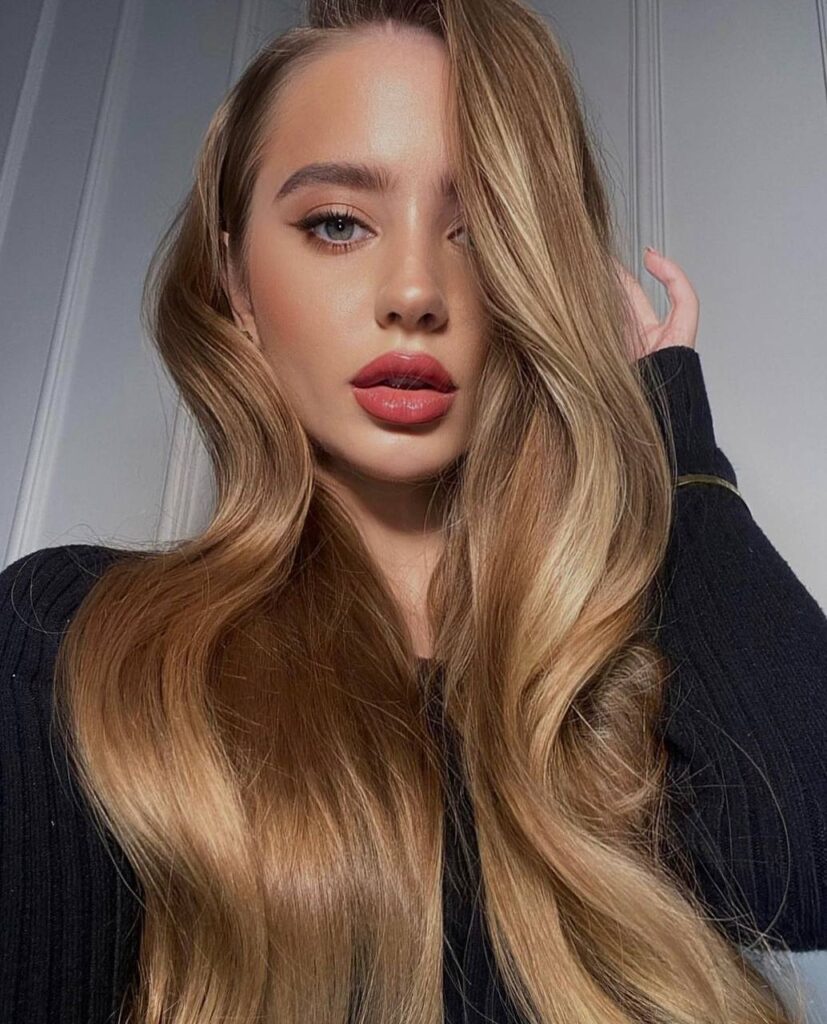 Эскорт-модель