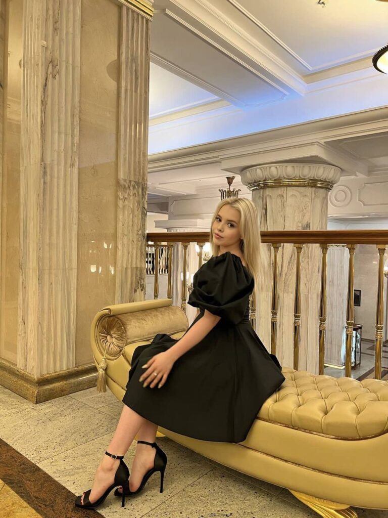 Эскорт модель в Москве